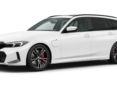 Usata BMW 330e Comfort Edition 292 CV (214 kW) 2025 Bianco Station wagon