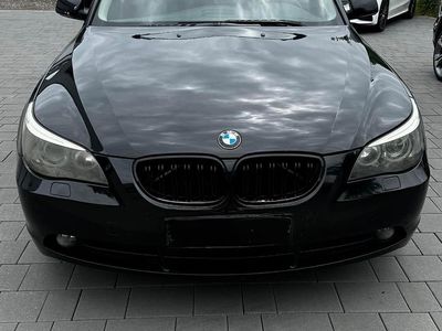 BMW 525