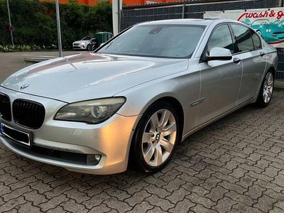 BMW 730