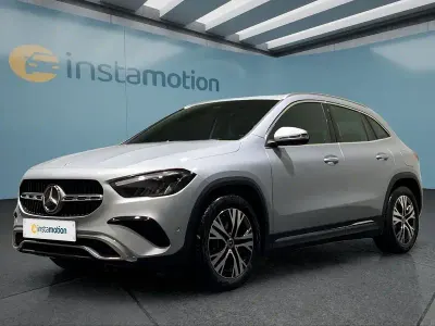 Gebraucht Mercedes GLA200 163 PS (119 kW) 2025 Silber SUV