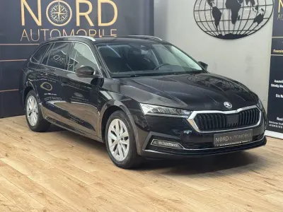 Gebraucht Skoda Octavia Style 150 PS (110 kW) 2023 Schwarzmagic perlef (metallic) Kombi