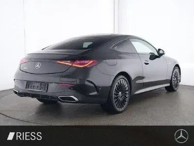 Gebraucht Mercedes CLE300 AMG 313 PS (230 kW) 2024 Metalliclack obsidianschwarz m Coupé