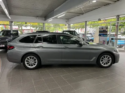 Brugt BMW 520 Sport Line 190 HK (139 kW) 2023 Grå Stationcar