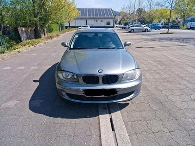 Usata BMW 118 143 CV (105 kW) 2009 Grigio Utilitaria