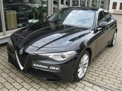 Schwarz Gebraucht 2019 Alfa Romeo Giulia Super Limousine | 23.900 € (Etwas zu teuer)