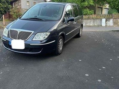 Blau Gebraucht 2007 Lancia Phedra Van / Kleinbus | 950 €