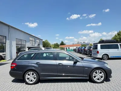 Gebraucht Mercedes E350 Avantgarde 231 PS (169 kW) 2009 Grau Kombi