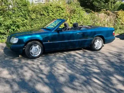 Gebraucht Mercedes E200 136 PS (100 kW) 1995 Grün Cabrio