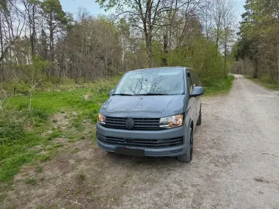 Usado VW Transporter Basis 150 CV (110 kW) 2018 Gris Van