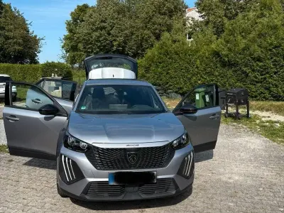 Gebraucht Peugeot 2008 Active 101 PS (74 kW) 2023 Silber SUV