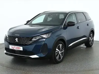 Gebraucht Peugeot 5008 131 PS (96 kW) 2024 Grün SUV