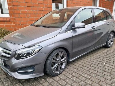 Mercedes B200