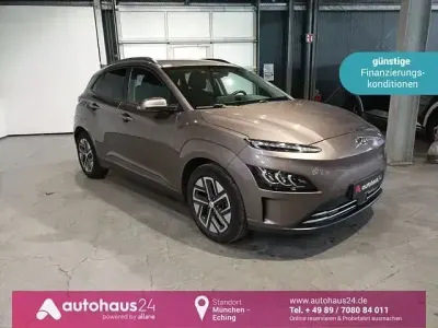 Gebraucht Hyundai Kona Trend 150 kW (204 PS) 2022 Braun SUV