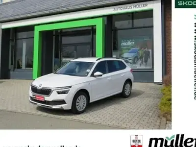 Używany Skoda Kamiq Clever 110 KM (80 kW) 2021 Biały SUV