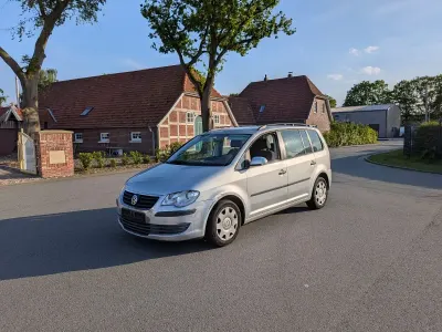 Gebraucht VW Touran 105 PS (77 kW) 2007 Silber Van / Kleinbus