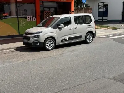 Gebraucht Citroën Berlingo 131 PS (96 kW) 2020 Grau Van / Kleinbus