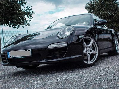 Porsche 911 Carrera