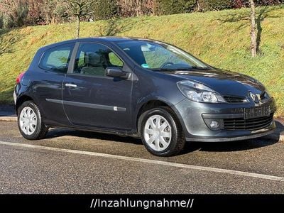 Gebraucht Renault Clio III Dynamique 111 PS (81 kW) 2006 Grau Kleinwagen