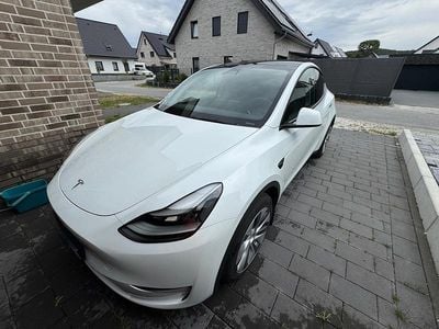 Weiß Gebraucht 2023 Tesla Model Y SUV | 39.000 € (Fairer Preis)