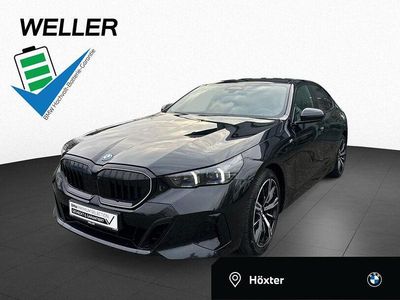 Gebraucht BMW 550e M Sport 489 PS (359 kW) 2024 Black sapphire (schwarz) Limousine