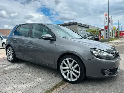Gebraucht VW Golf VI Highline 122 PS (89 kW) 2011 Grau Kleinwagen
