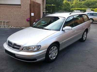 Silber Gebraucht 2003 Opel Omega Kombi | 3.999 € (Teuer)