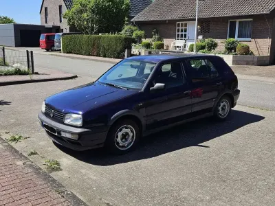 Używany VW Golf III GT 90 KM (66 kW) 1996 Niebieski Sedan/Limuzyna