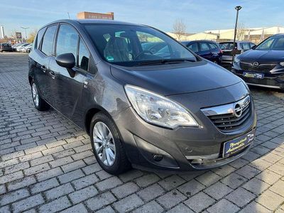 Gebraucht Opel Meriva 101 PS (74 kW) 2012 Karbongrau Van / Kleinbus