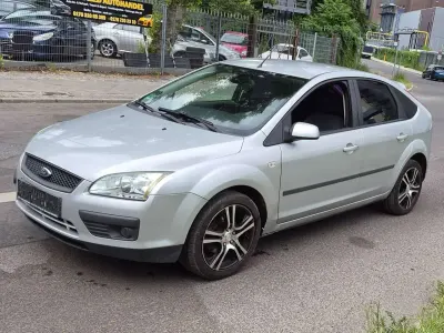 Gebraucht Ford Focus 101 PS (74 kW) 2006 Grau Limousine