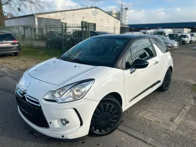 Gebraucht Citroën DS3 Sport Chic 111 PS (81 kW) 2011 Weiß Kleinwagen