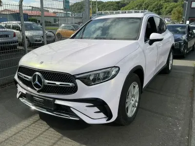 Używany Mercedes GLC220 AMG line 197 KM (144 kW) 2024 Biały SUV