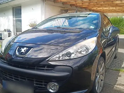Gebraucht Peugeot 207 CC 120 PS (88 kW) 2008 Schwarz Cabrio