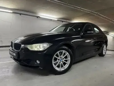 Gebraucht BMW 320 Sport Line 184 PS (135 kW) 2012 Schwarz Limousine