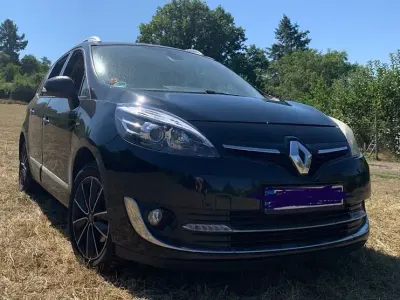 Gebraucht Renault Grand Scénic III Bose Edition 131 PS (96 kW) 2013 Schwarz Van / Kleinbus