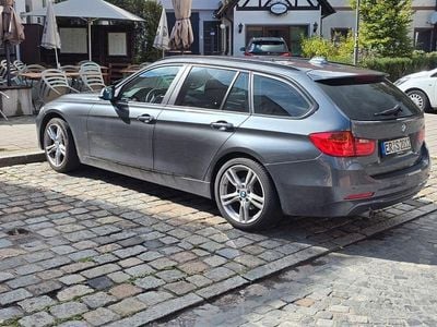 Second-hand BMW 318 143 CP (105 kW) 2015 Gri Break
