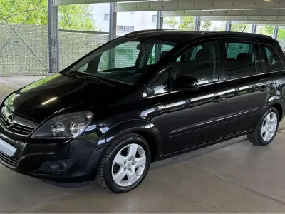 Gebraucht Opel Zafira Design Edition 140 PS (102 kW) 2011 Schwarz Van / Kleinbus