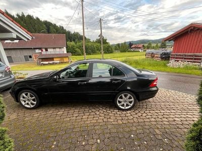 Gebraucht Mercedes 200 2005 Schwarz Limousine