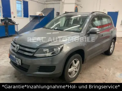 Gebraucht VW Tiguan Trendline 150 PS (110 kW) 2015 Grau SUV