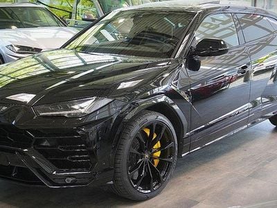 Schwarz Gebraucht 2018 Lamborghini Urus SUV | 185.991 € (Guter Preis)