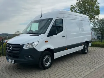 Używany Mercedes Sprinter 170 KM (125 kW) 2024 Biały Van