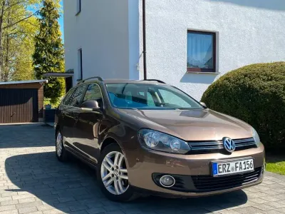 Gebraucht VW Golf VI 105 PS (77 kW) 2011 Braun Kleinwagen