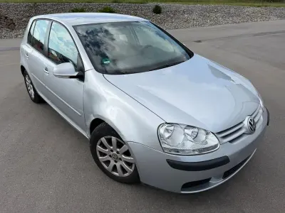 Gebraucht VW Golf IV Trendline 102 PS (75 kW) 2005 Silber Limousine