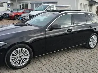 Gebraucht Mercedes C220 Avantgarde 200 PS (147 kW) 2023 Schwarz Limousine