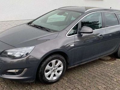 gebraucht Opel Astra 2.0 CDTI Sports Tourer Exklusiv Navi/SHZ