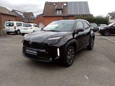 Neu Toyota Yaris Cross 131 PS (96 kW) 2026 Schwarz SUV