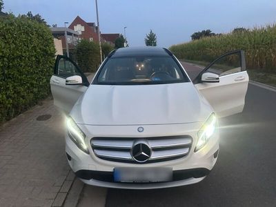 Mercedes GLA200