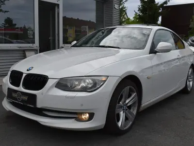 Gebraucht BMW 320 Sport Line 170 PS (125 kW) 2010 Weiß Coupé