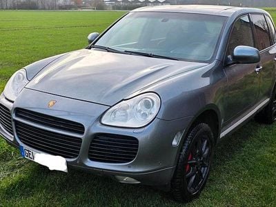 Grau Gebraucht 2004 Porsche Cayenne Turbo SUV | 5.000 € (Fairer Preis)