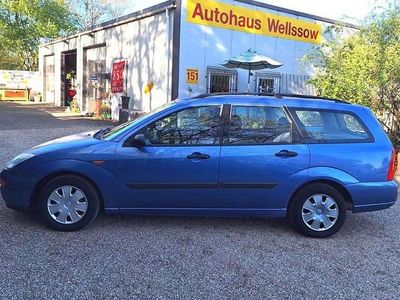 Usata Ford Focus 116 CV (85 kW) 1999 Blu Station wagon