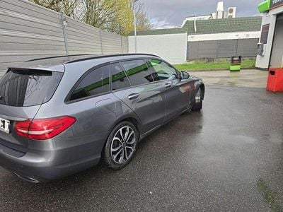 Gebraucht Mercedes C220 Avantgarde 170 PS (125 kW) 2017 Grau Kombi